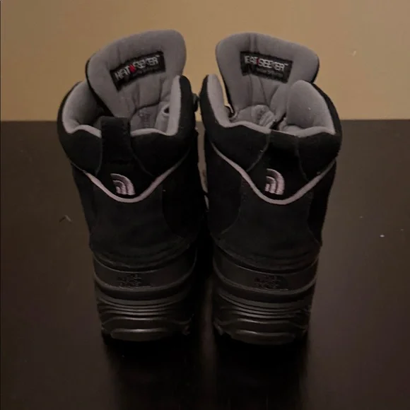 The North Face Black High-Top Winter Boots NEW WITHOUT TAGS - Picture 4 of 5